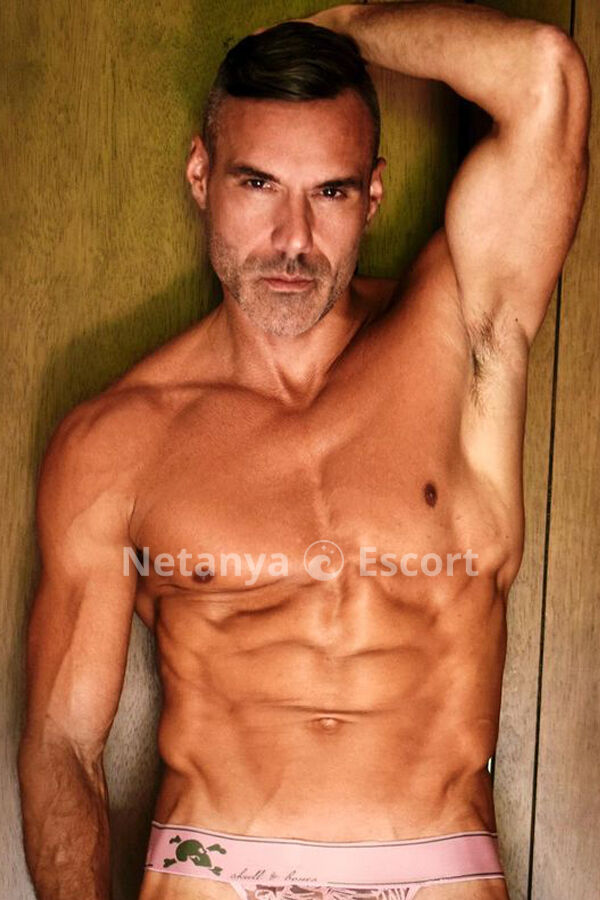 Manuel S